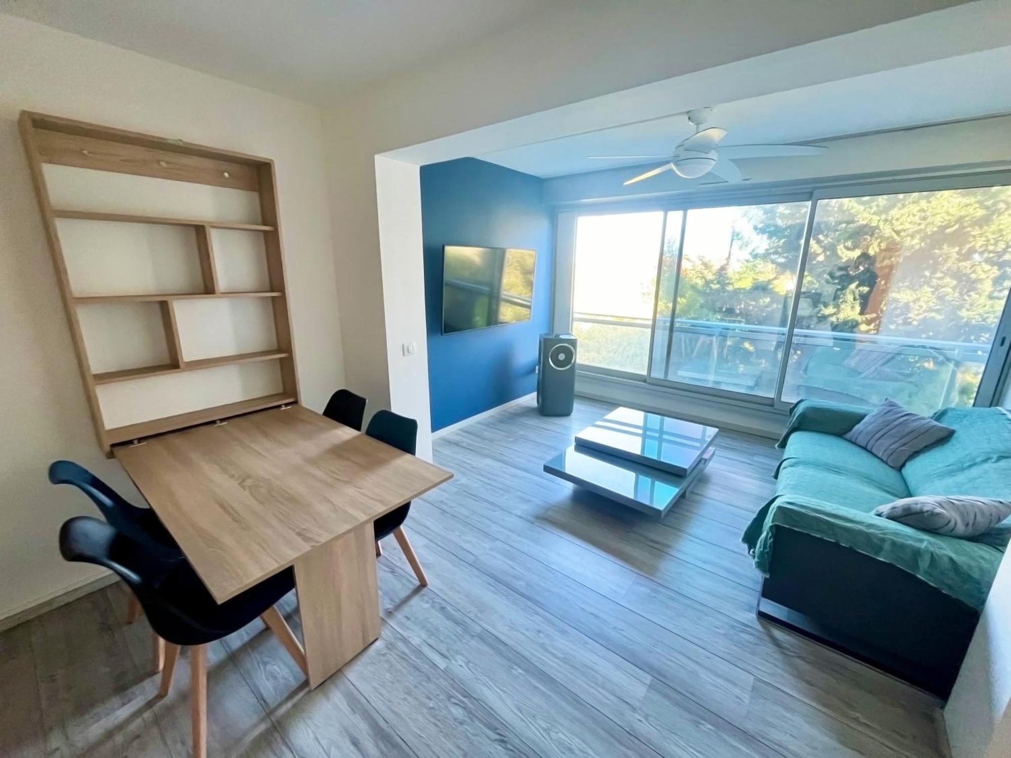 Apt Golfe Juan - 5Min Des Plages - Parking Privee - Piscine Rooftop Валлоріс Екстер'єр фото
